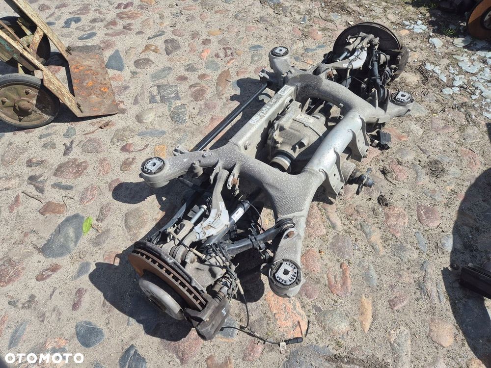 zawieszenie sanki dyfer tył BMW 7 G11 3.0 d - 1