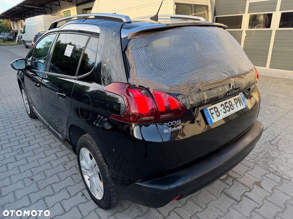 Peugeot 2008 PureTech 110 Style - 37