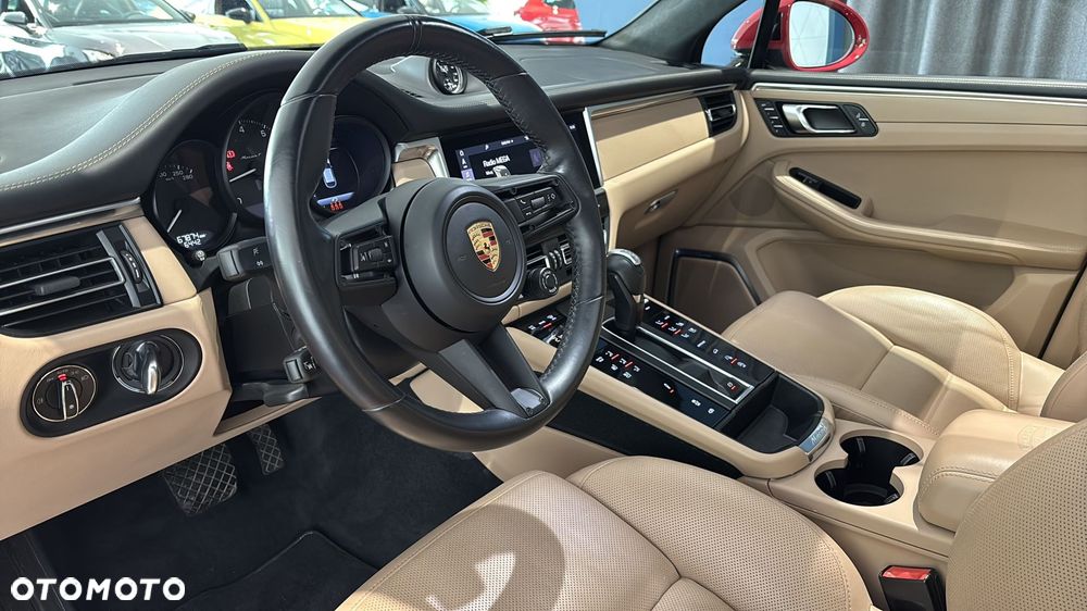 Porsche Macan Standard - 10