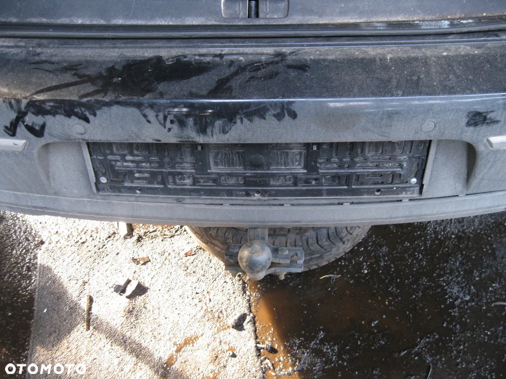 VW Passat B6 hak do sedana - 1