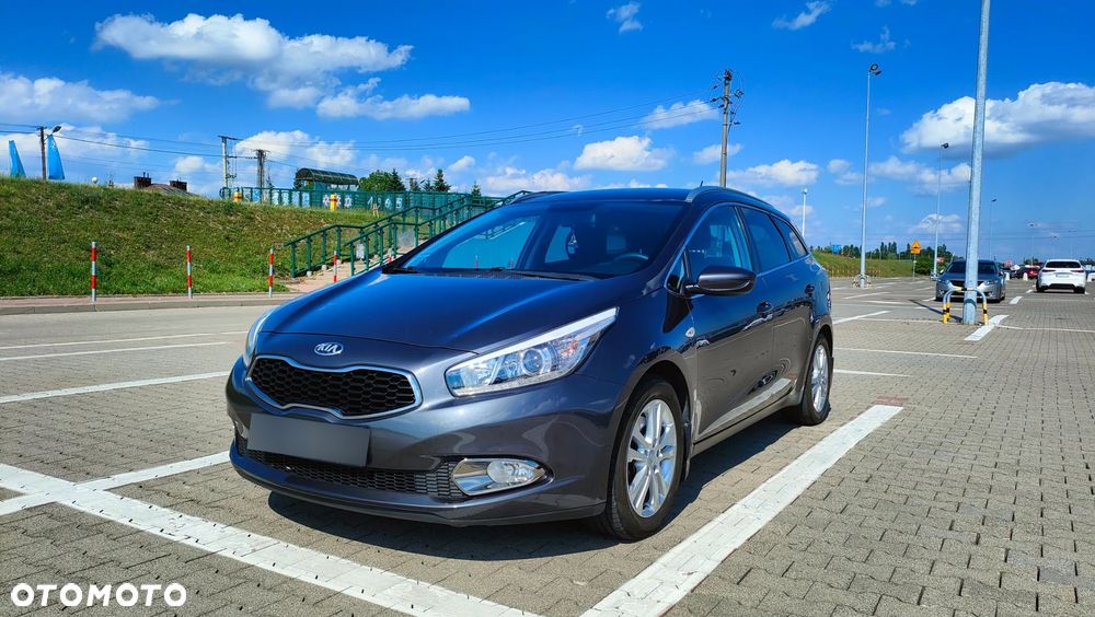 Kia Ceed - 35