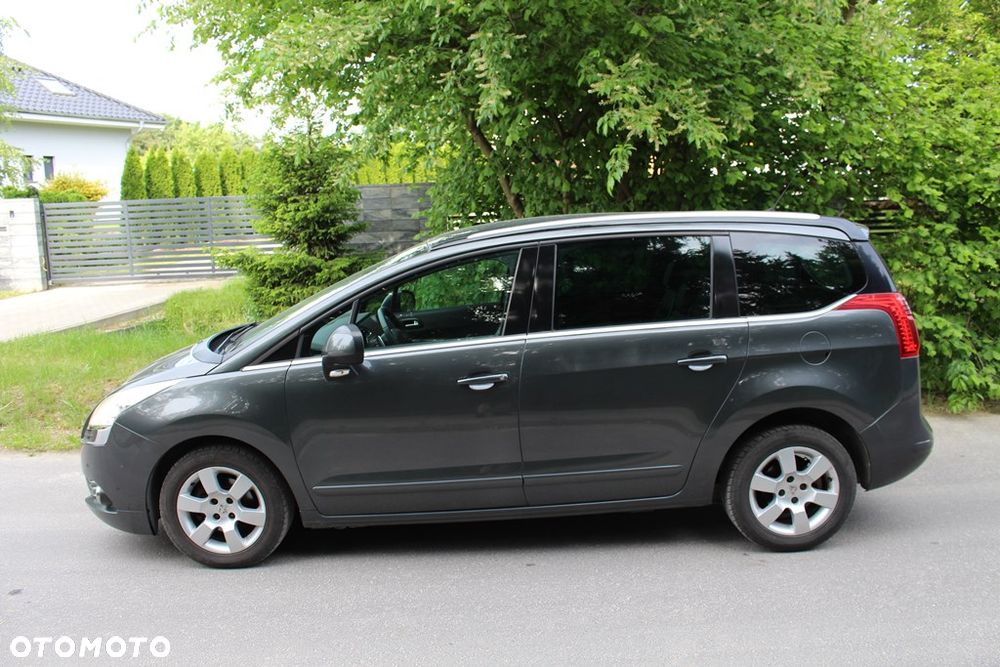 Peugeot 5008 e-HDI 115 ETG6 Stop&Start Allure - 3