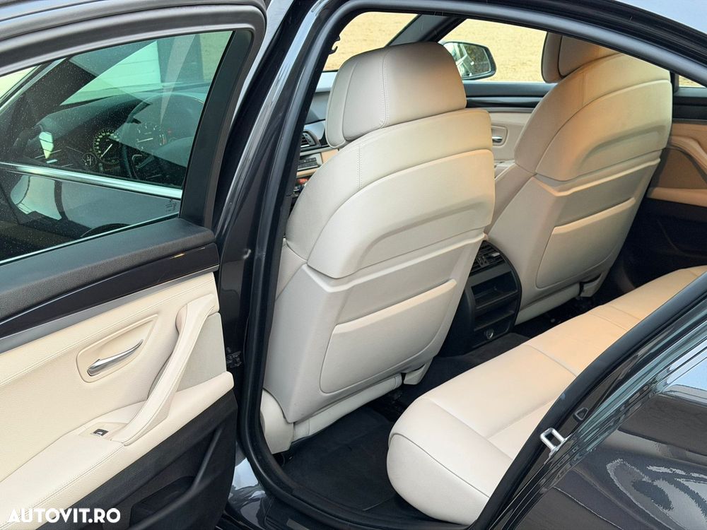 BMW Seria 5 520d - 12