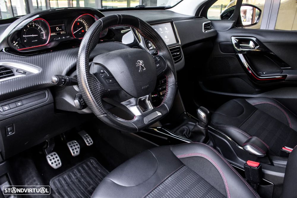 Peugeot 2008 PureTech 110 Stop&Start Allure - 23