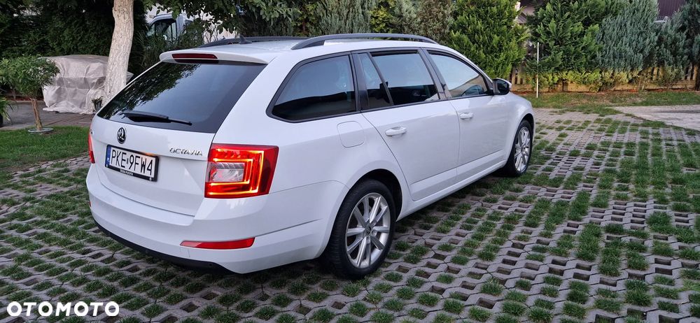 Skoda Octavia 2.0 TDI Style DSG - 3