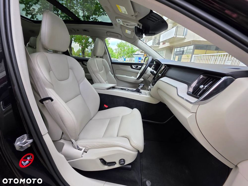 Volvo XC 60 T5 AWD Inscription - 34
