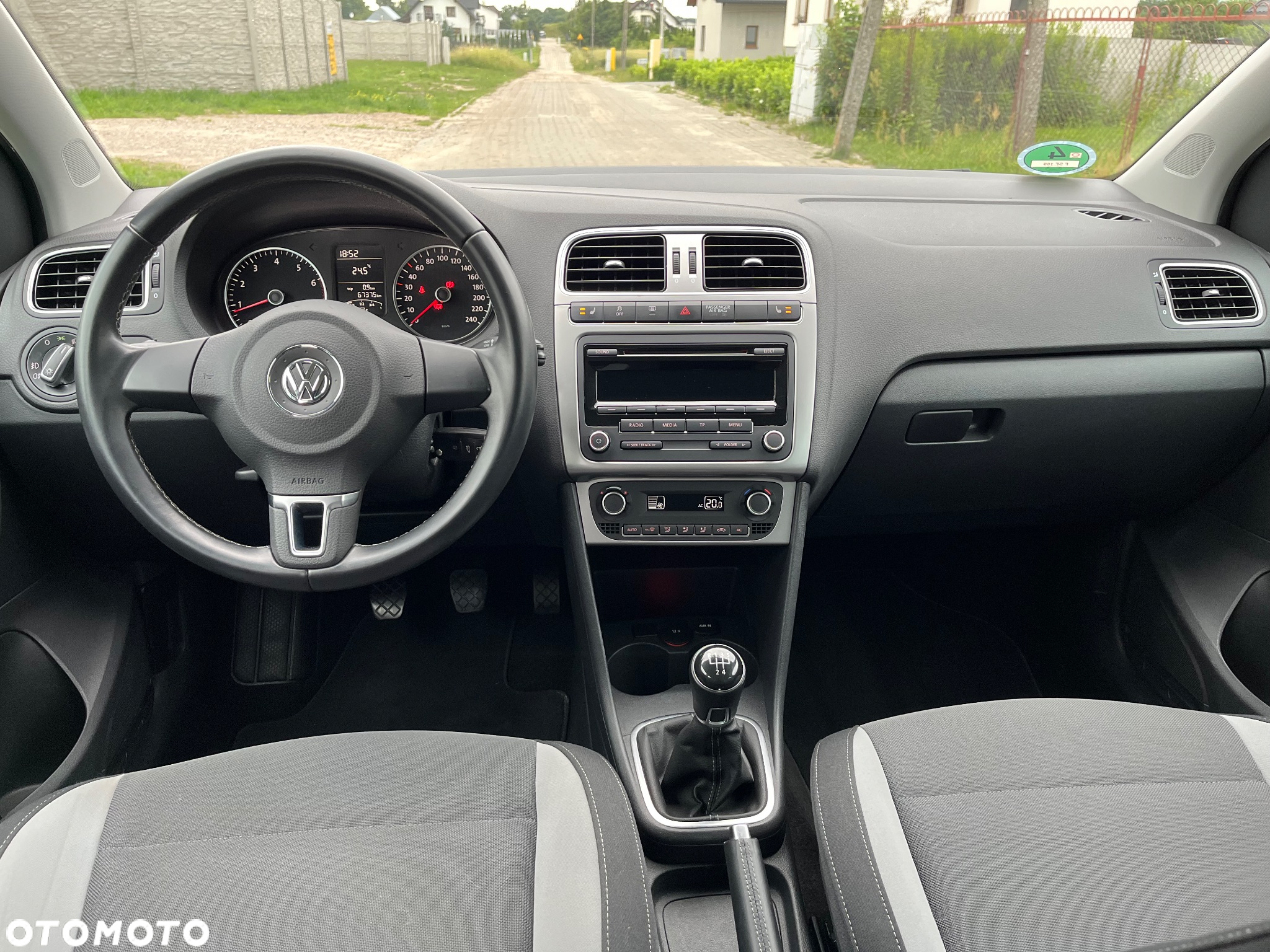 Volkswagen Polo 1.4 Life - 8