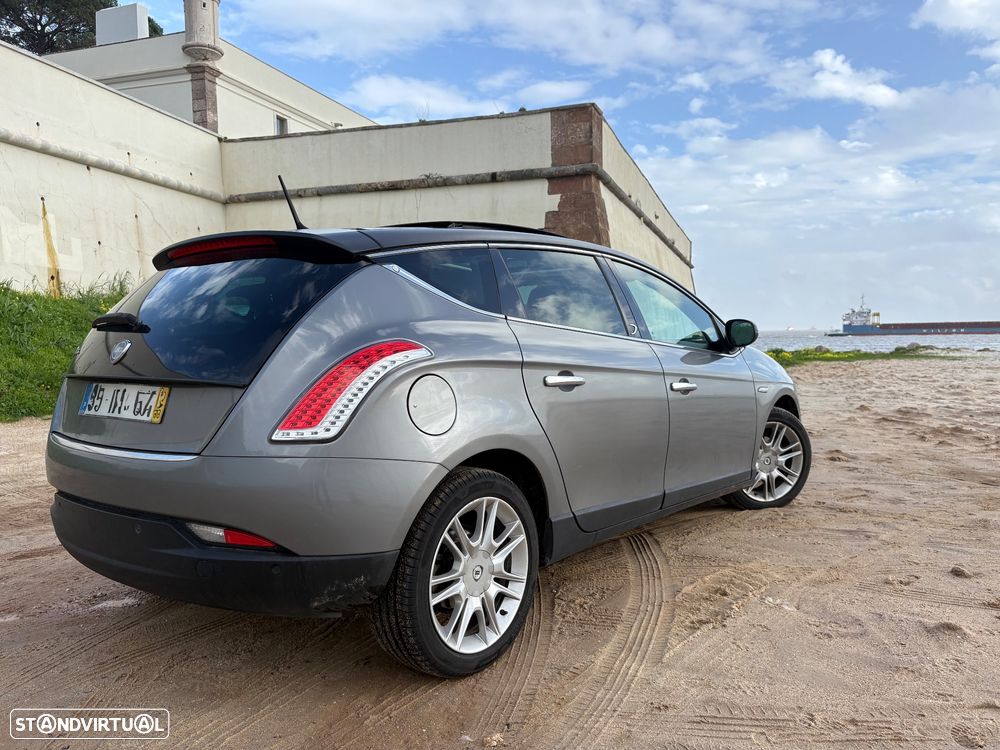 Lancia Delta 1.6 M-Jet Platino - 5