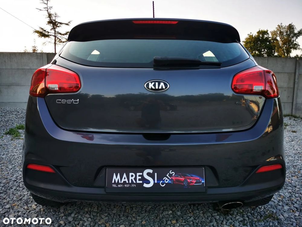 Kia Ceed - 25