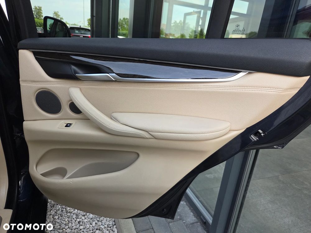 BMW X5 xDrive30d - 14