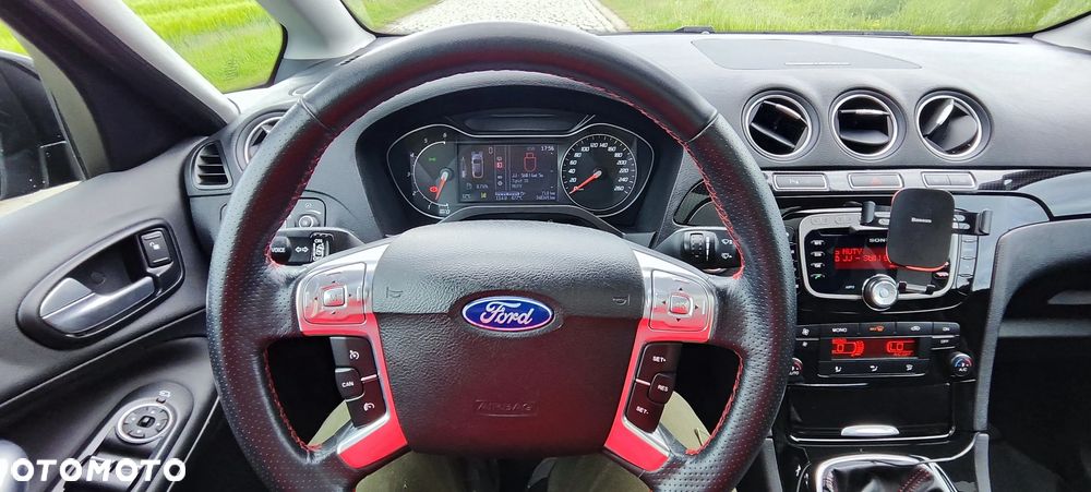 Ford S-Max - 30