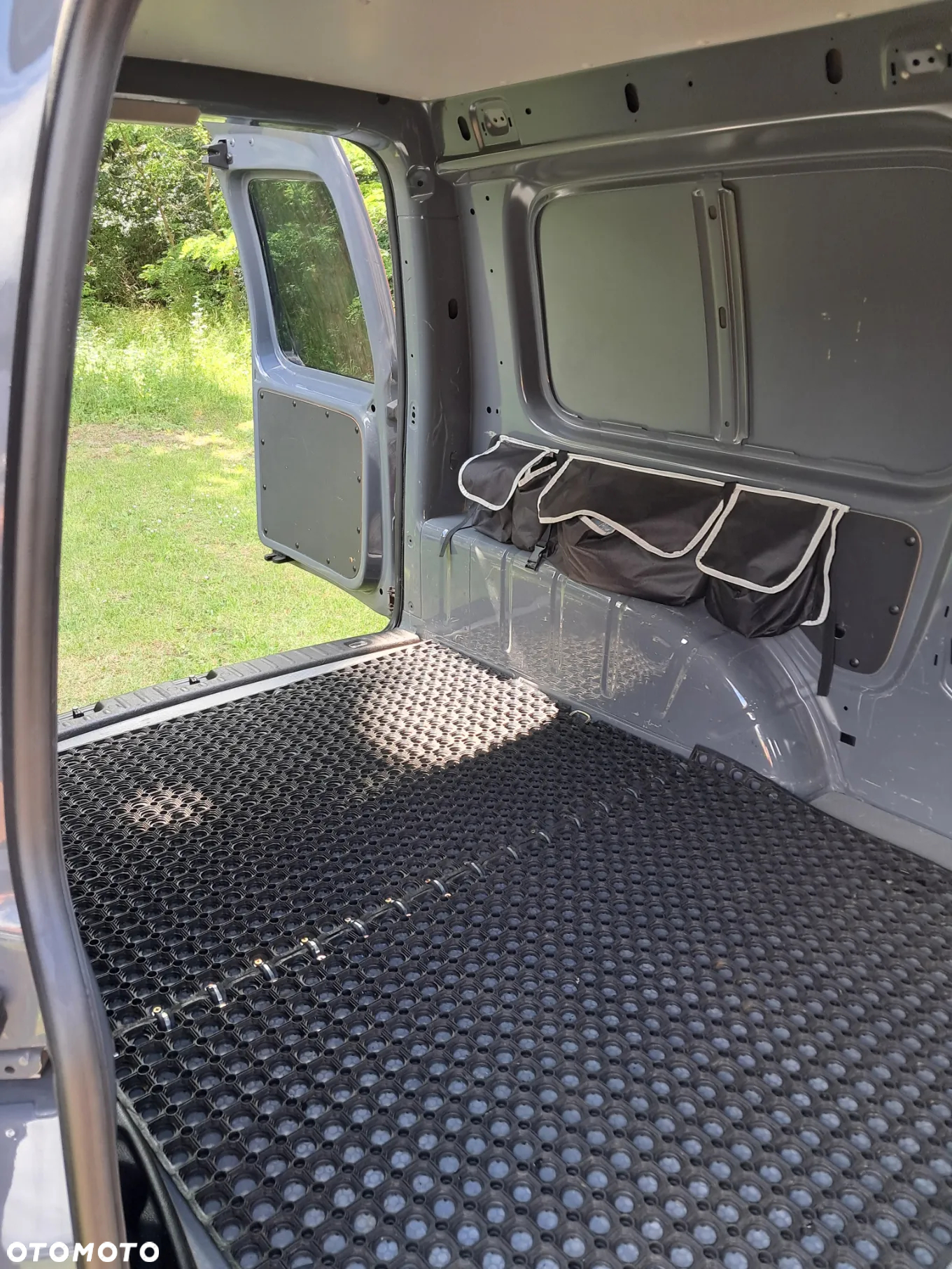 Volkswagen Caddy - 17