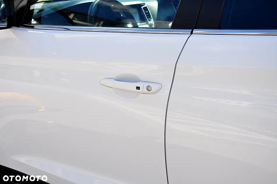 Hyundai Tucson 2.0 CRDI BlueDrive GO Plus 2WD - 16