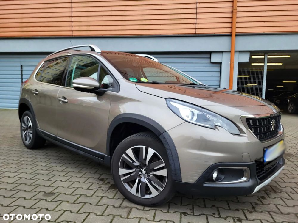 Peugeot 2008 BlueHDi 100 STOP & START Allure - 1