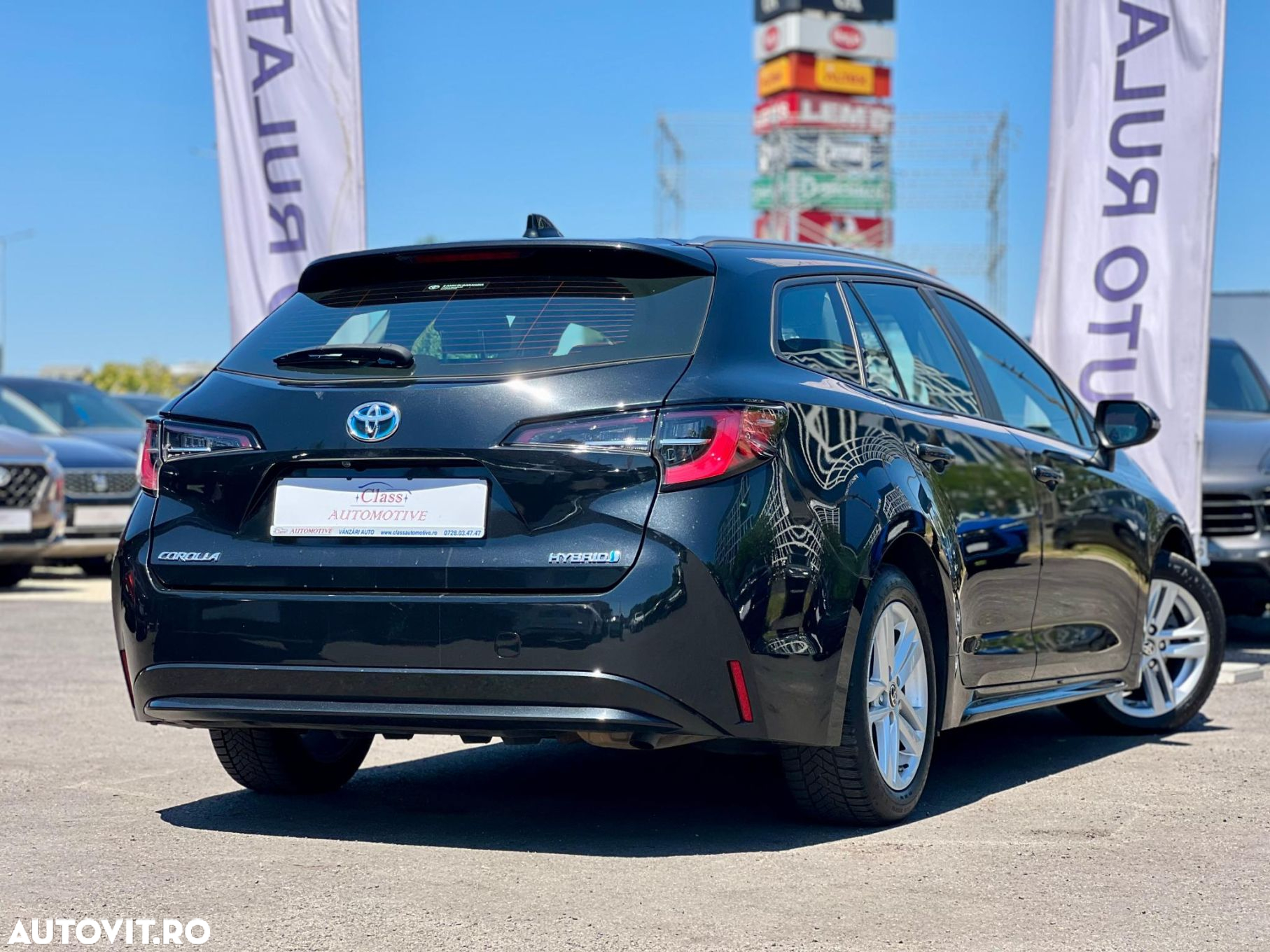 Toyota Corolla TS 1.8 HSD Dynamic - 6