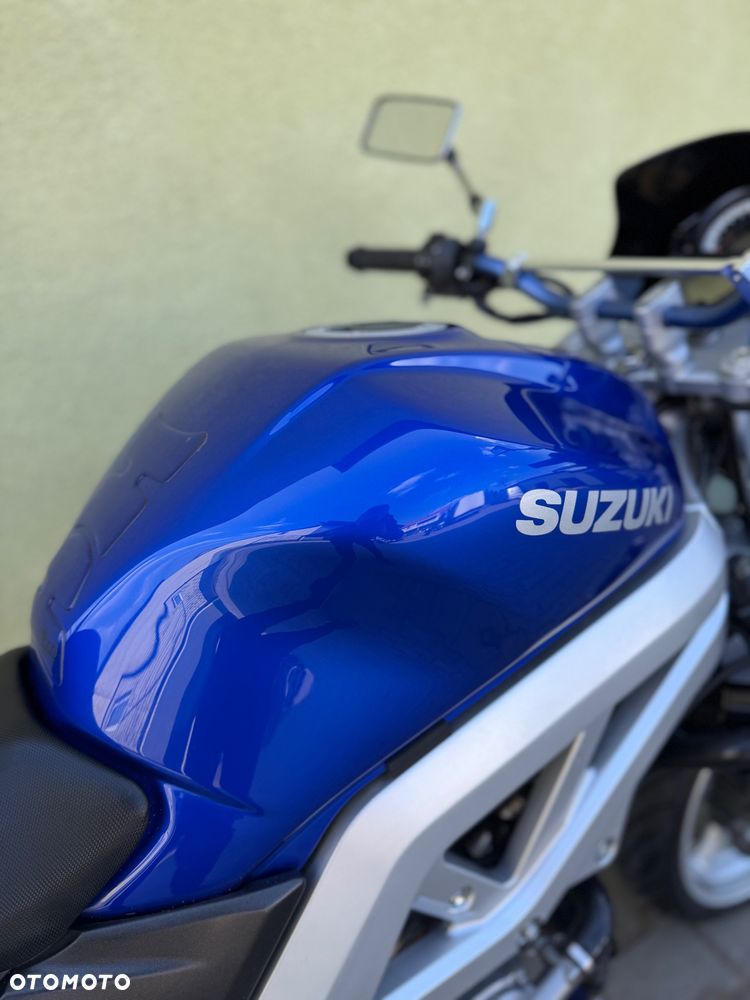 Suzuki SV - 16