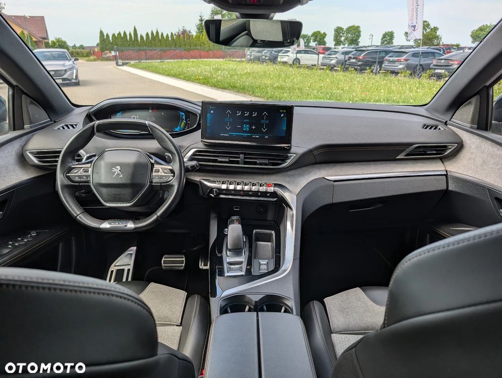 Peugeot 3008 225 e-EAT8 GT - 23