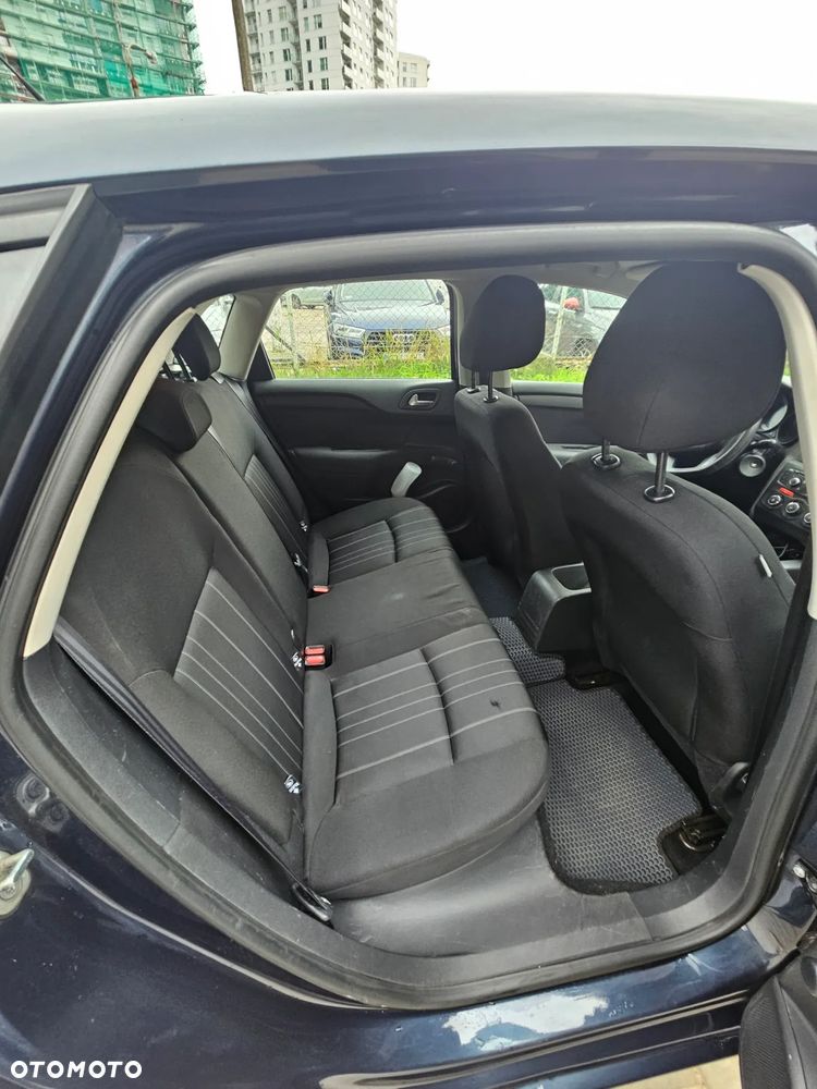 Citroën C4 1.6 HDi Attraction - 11