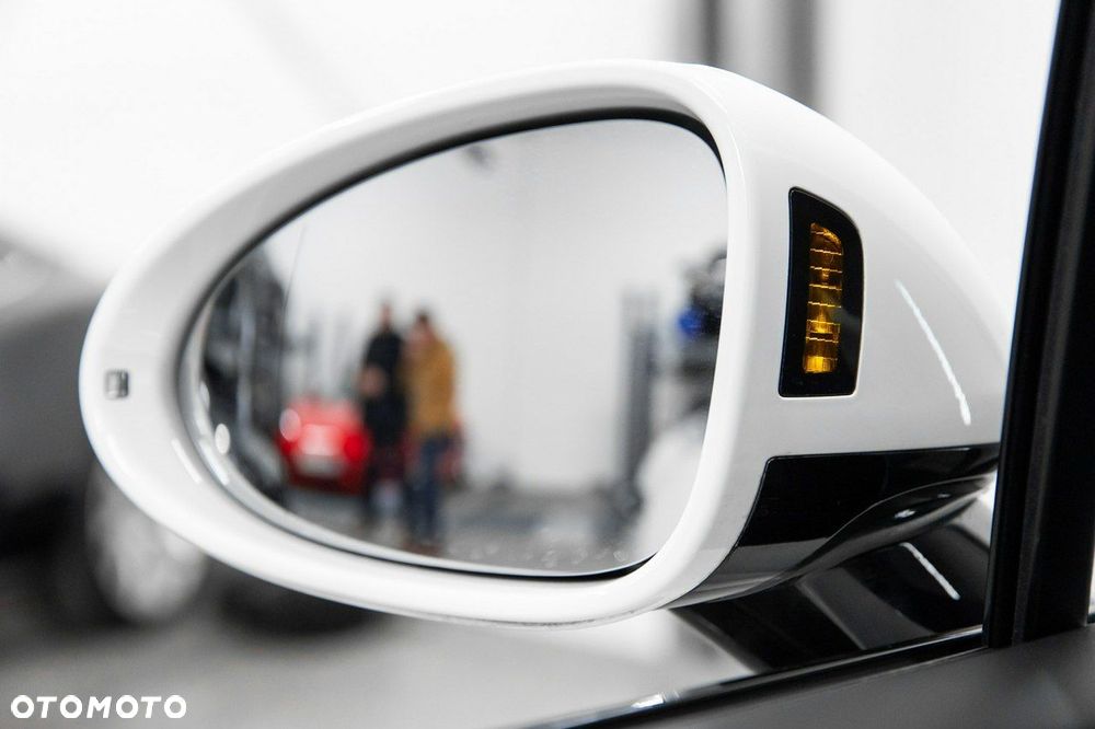 Porsche Macan Standard - 18