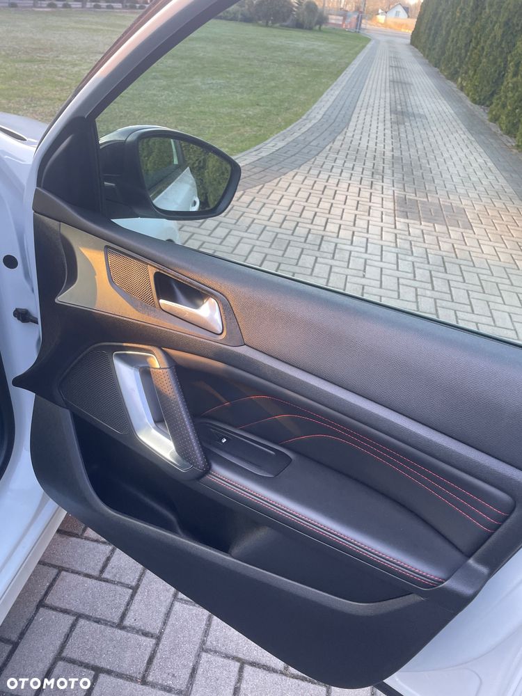 Peugeot 308 GTi by Sport - 21