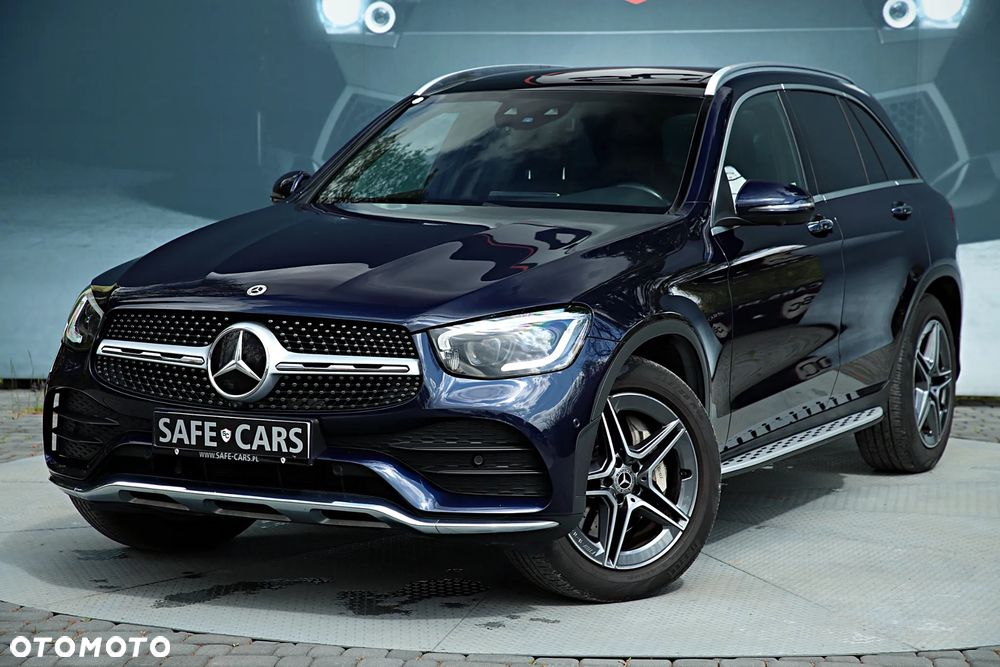 Mercedes-Benz GLC 300 4Matic 9G-TRONIC AMG Line - 2