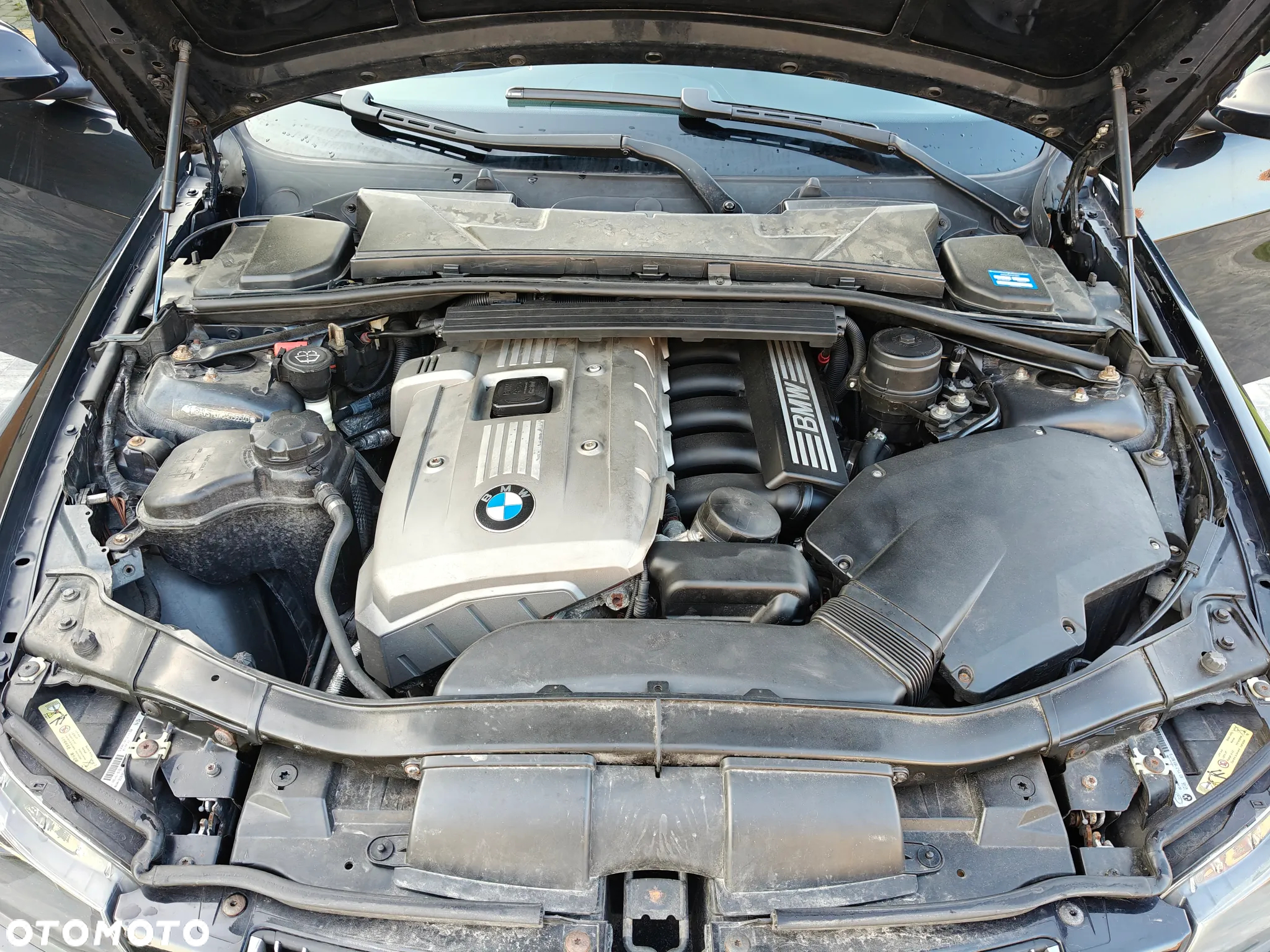 BMW Seria 3 325i - 22