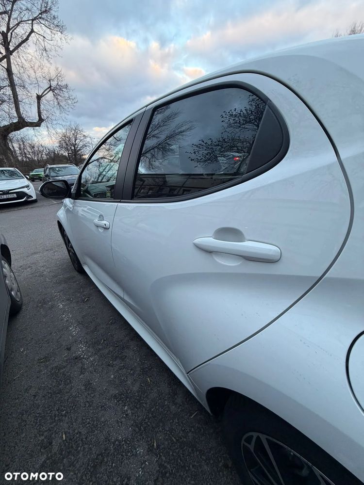 Toyota Yaris - 7