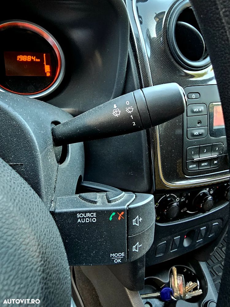 Dacia Logan - 27