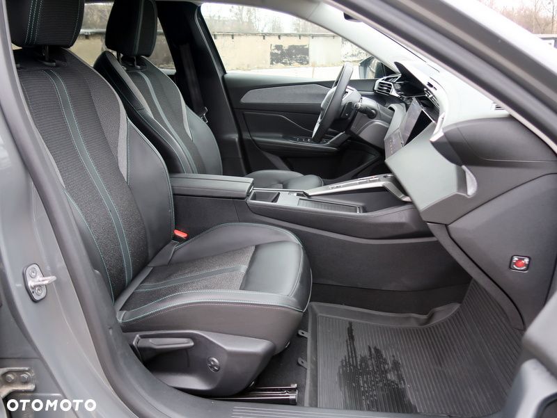 Peugeot 408 1.2 PureTech mHEV Allure S&S e-DSC6 - 15