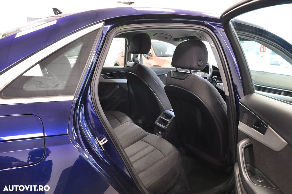 Audi A4 30 TDI S tronic - 12