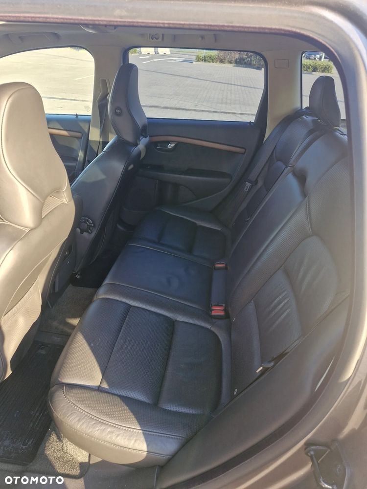 Volvo V70 D5 Summum - 17