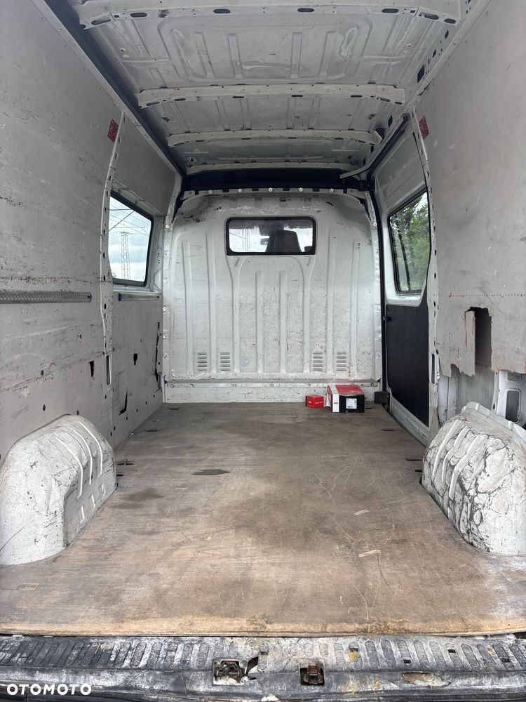 Nissan NV400 - 6