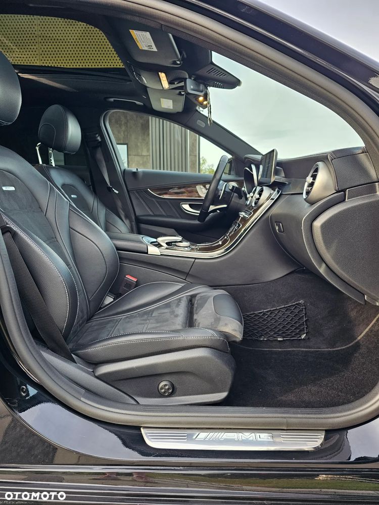 Mercedes-Benz Klasa C 63 AMG 9G - 18