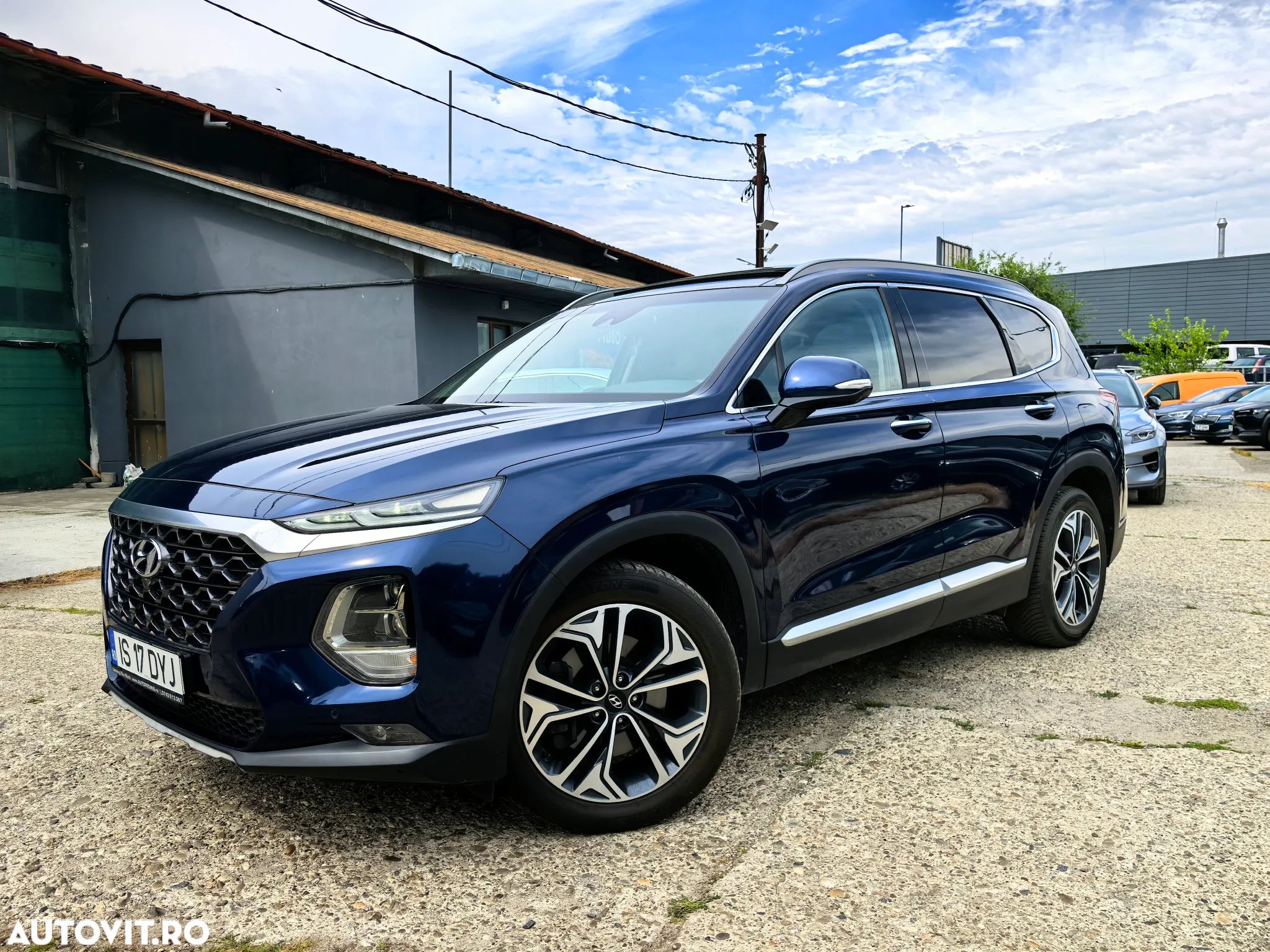 Hyundai Santa Fe 2.2 CRDi 4WD Automatik SEVEN Premium - 1