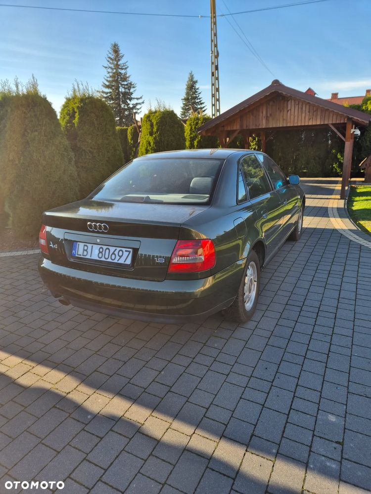 Audi A4 Limousine - 3