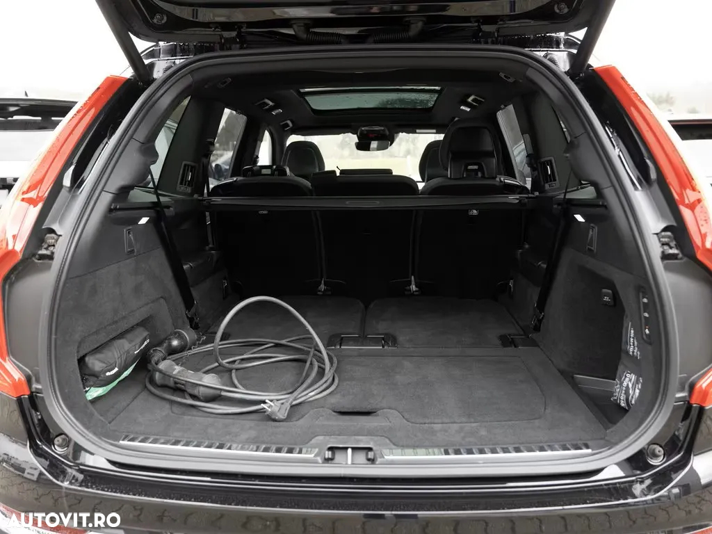 Volvo XC 90 T8 AWD Twin Engine Geartronic Inscription - 9