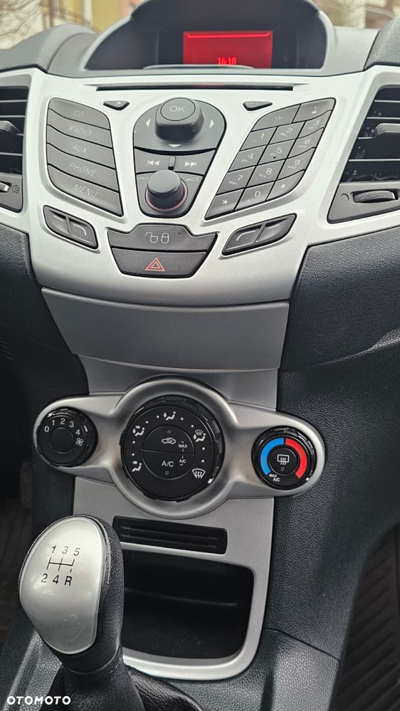 Ford Fiesta - 7
