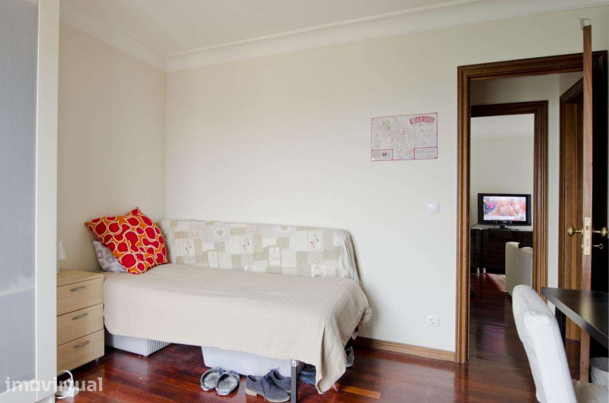 Quarto - localizado em Lumiar Lisbon - Grande imagem: 2/11