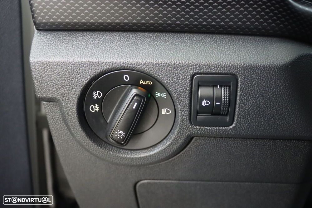 VW T-Cross 1.0 TSI Life - 21