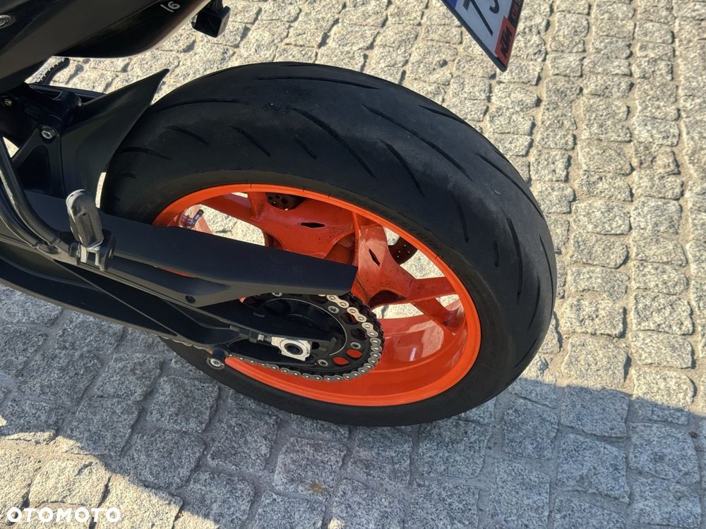 KTM DUKE 890 - 14