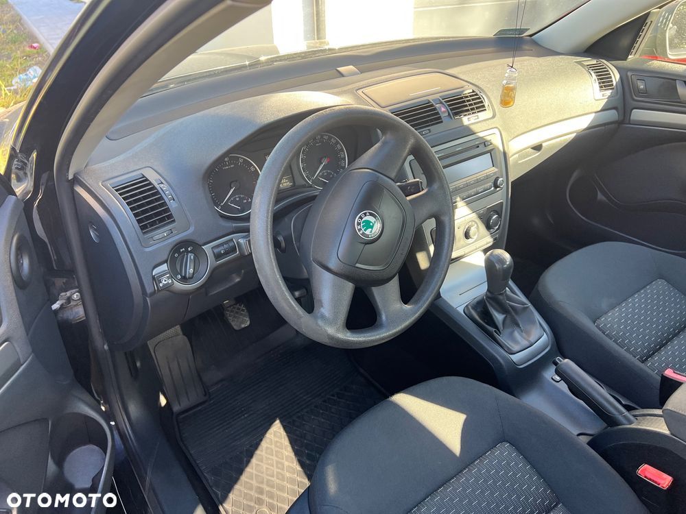 Skoda Octavia 1.6 - 4