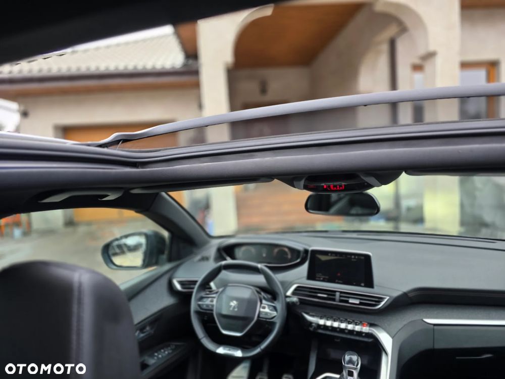 Peugeot 5008 - 24