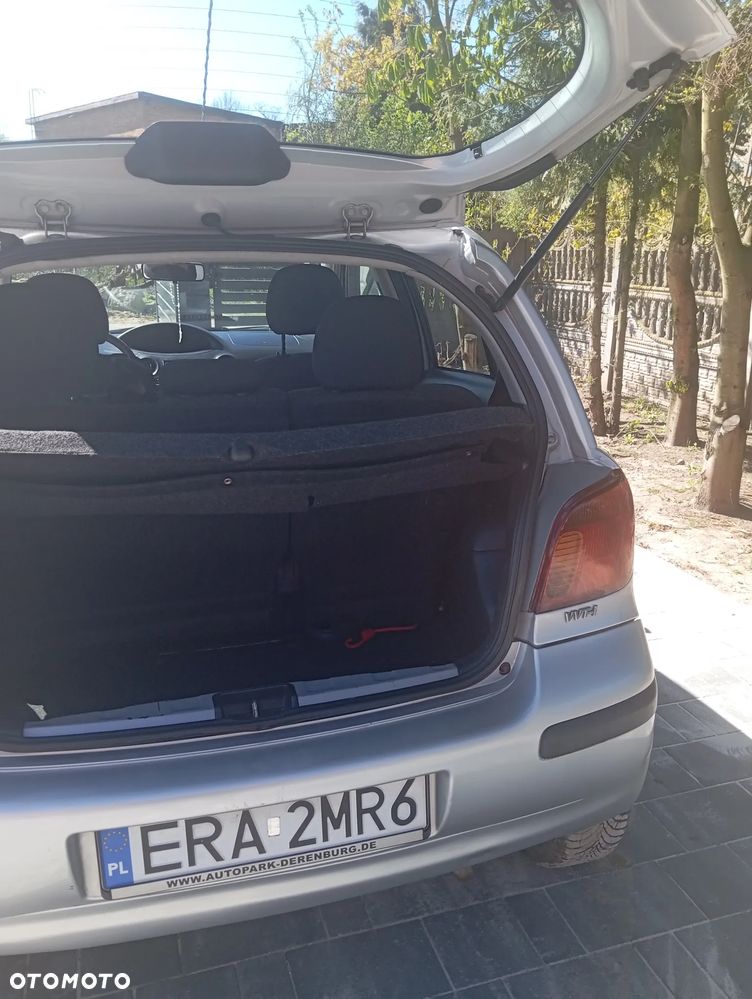 Toyota Yaris 1.0 Luna - 3