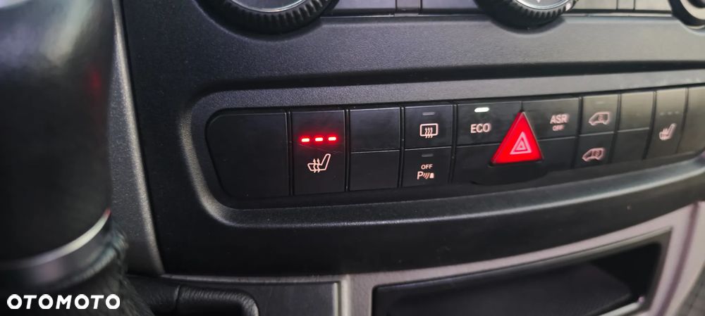 Mercedes-Benz Sprinter - 23