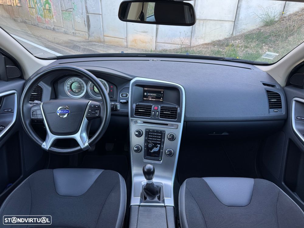 Volvo XC 60 2.0 D3 Drive Summum - 9
