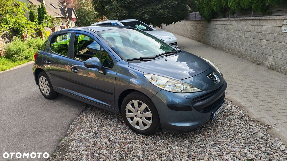 Peugeot 207 1.4 16V Presence - 2