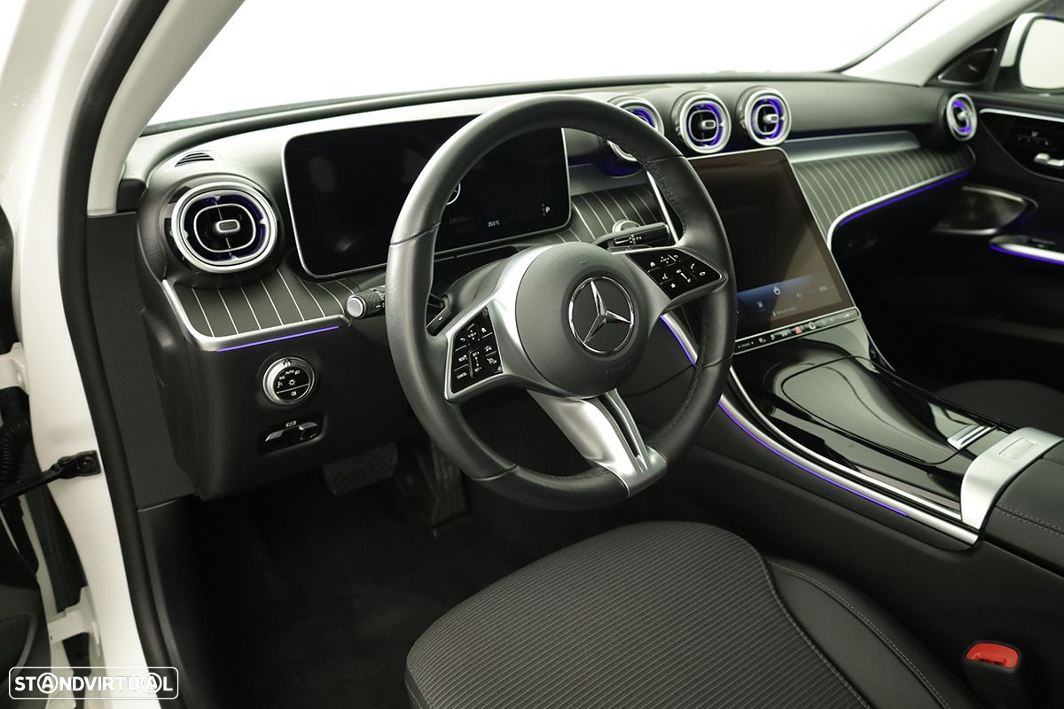 Mercedes-Benz C 300 e - 12