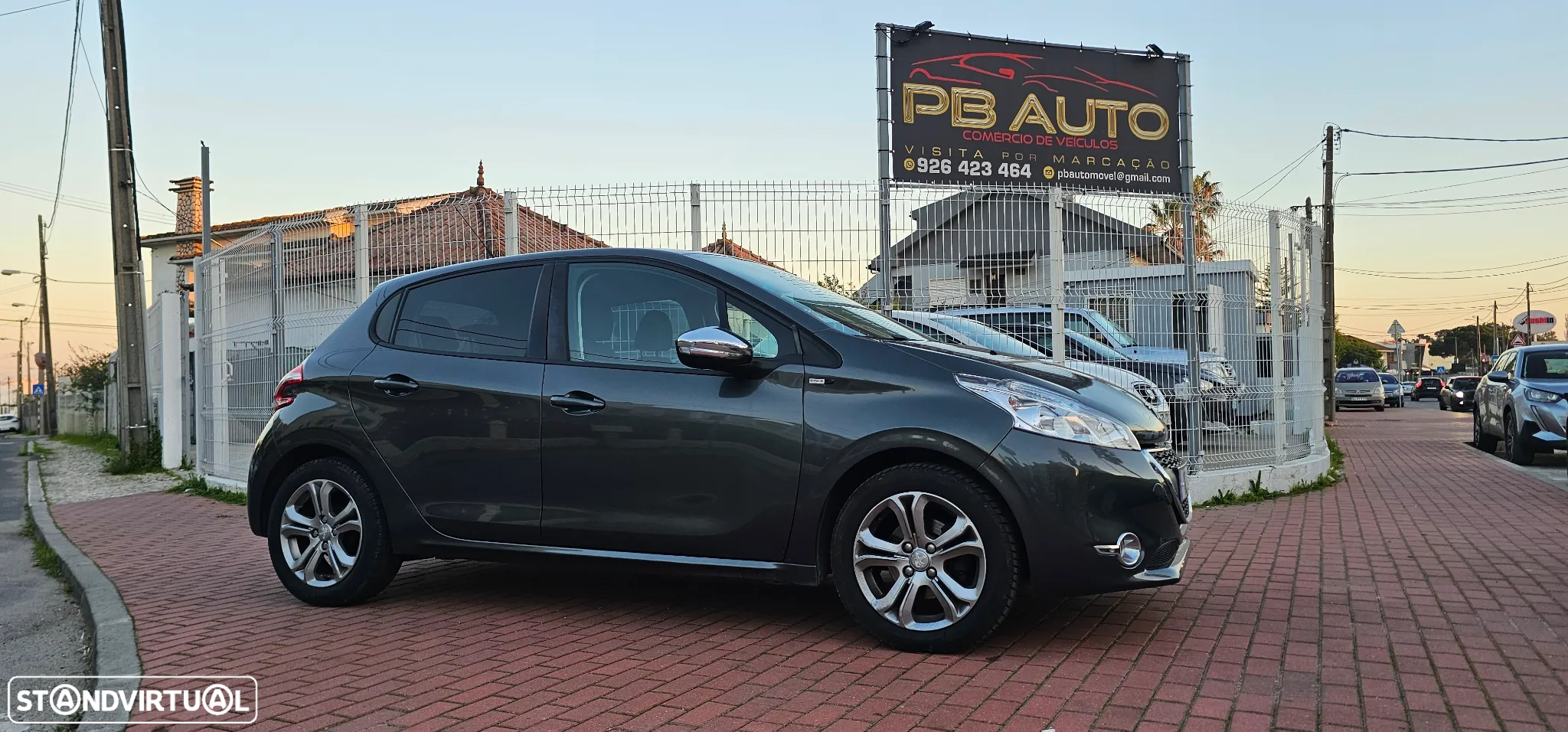 Peugeot 208 1.4 HDi SE Style - 2