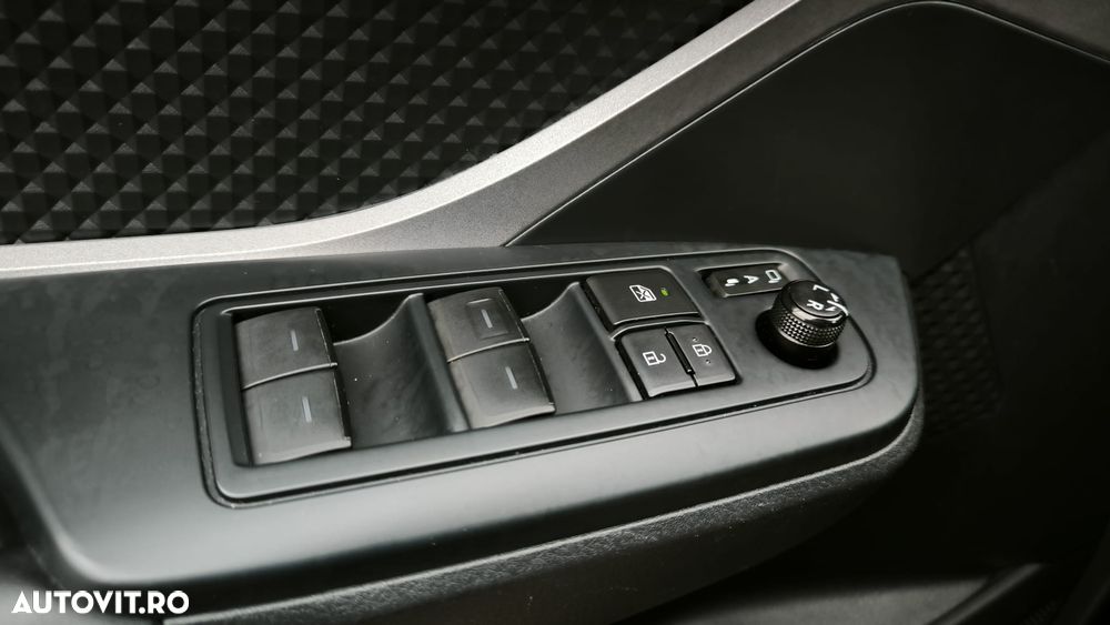 Toyota C-HR Business-Edition - 13