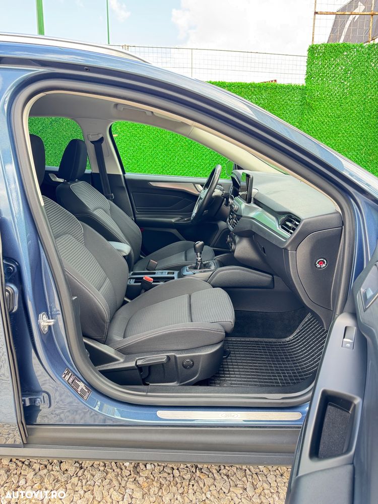 Ford Focus - 12